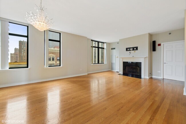 Building Photo - 1122 N Dearborn St