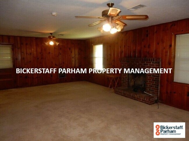 Building Photo - Wonderful Home With Lots Of Charm. Located...