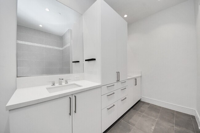 Foto del edificio - 4521 San Felipe St