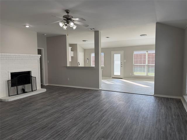 Foto del edificio - 220 Bonsai Dr