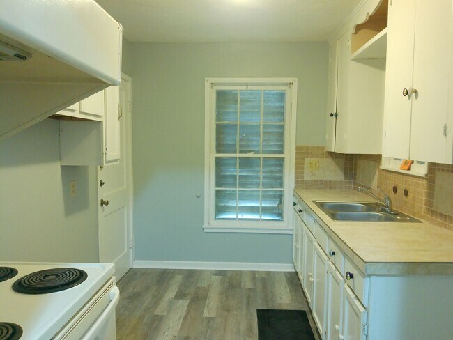 Foto del edificio - 1722 Tarlton St