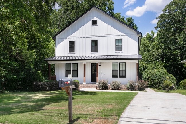 Photo - Modern Beauty In Charming Neighborhood! House