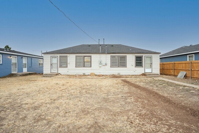 Foto del edificio - 927 S Bryan St