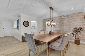 Building Photo - 222 Harbour Dr