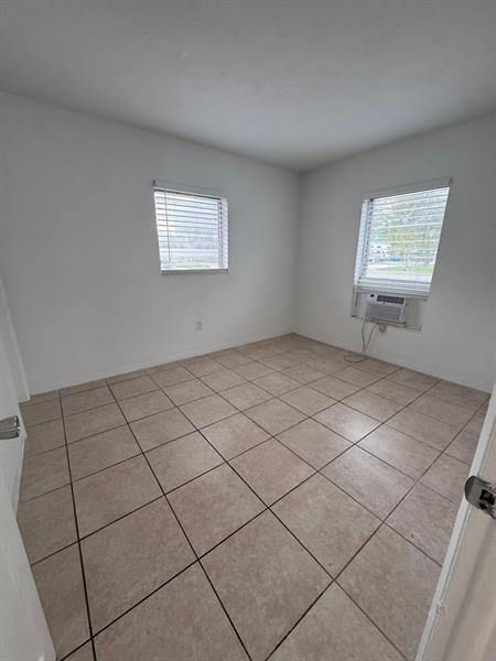 Foto del edificio - 3871 SW 12th Pl