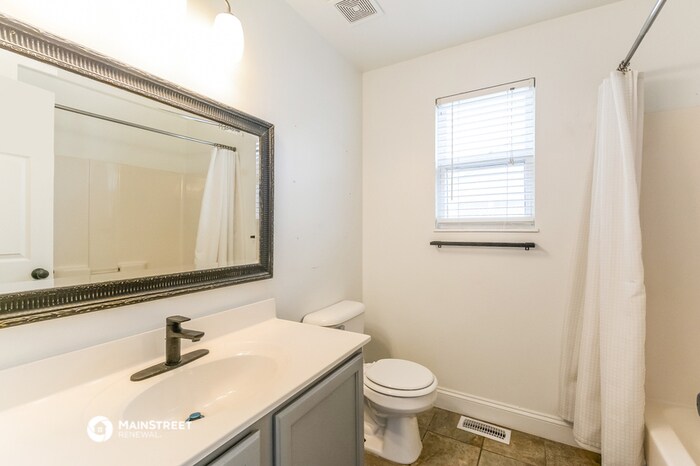 Building Photo - 9 Red Cedar Parc Ct