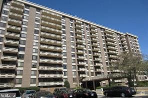 Building Photo - 1808 Old Meadow Rd