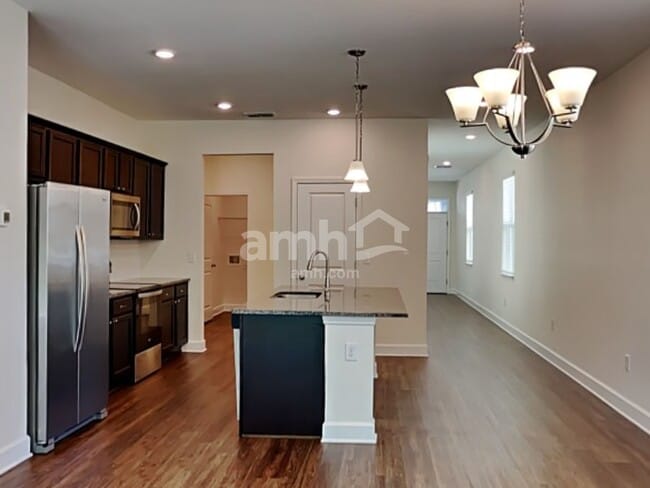 Building Photo - 916 Walden Pond Drive