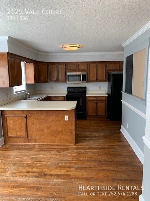 Building Photo - 2125 Vale Ct