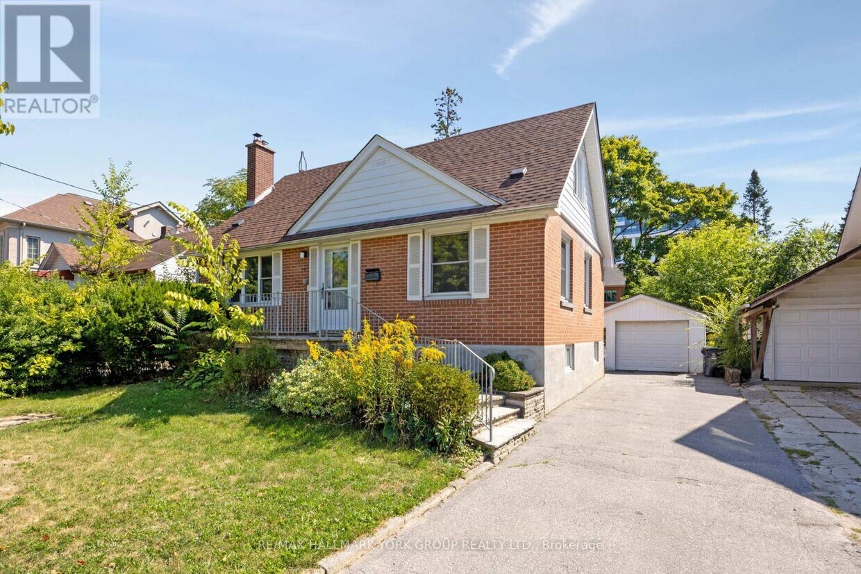 Photo principale - 207 Maplehurst Ave