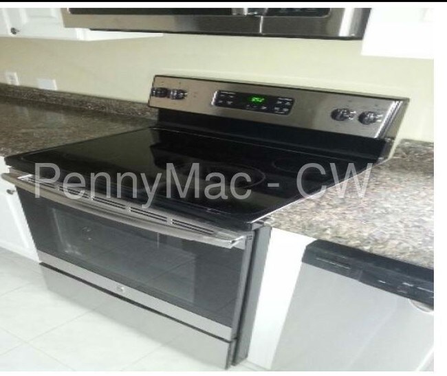 Foto del edificio - 534 River Rd