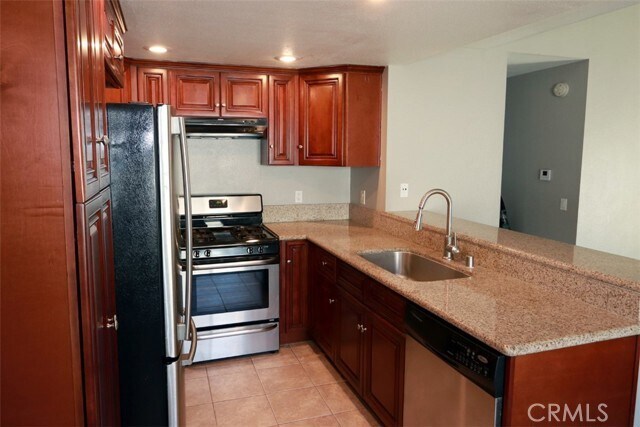 Foto del edificio - 6221 Hartford Rd