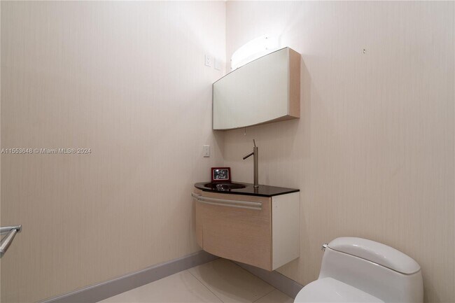 Foto del edificio - 3121 NE 26th St