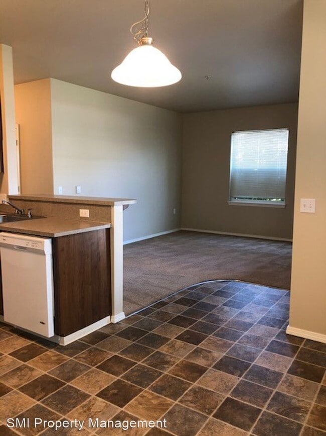 Building Photo - 2 br, 2 bath Apartment - 1124 McGee Court ...