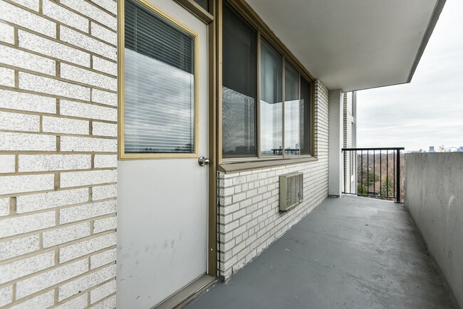 Building Photo - Mount Pleasant Tower