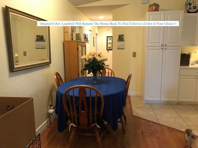 Building Photo - 2122 E Ridge Cir S