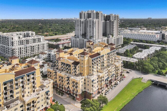 Building Photo - 8390 SW 72nd Ave