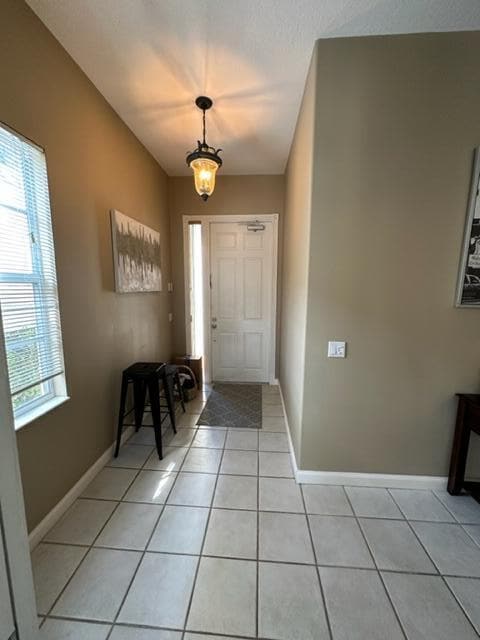 Building Photo - 2023 Valencia Dr