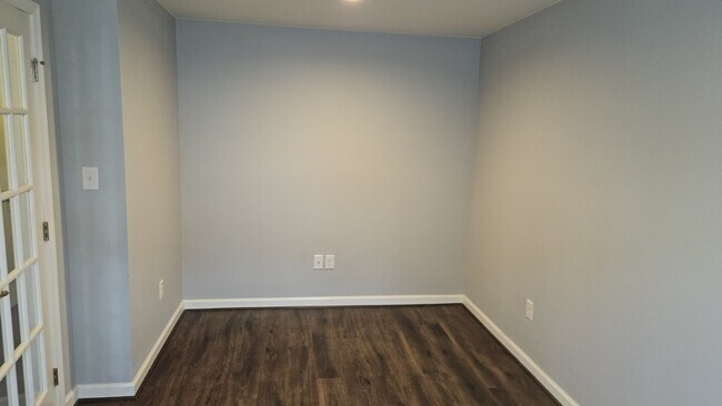 Foto del edificio - 607 N Atwater Dr