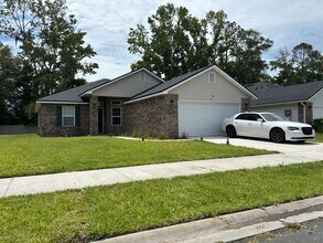 Building Photo - 8112 Helmsley Blvd