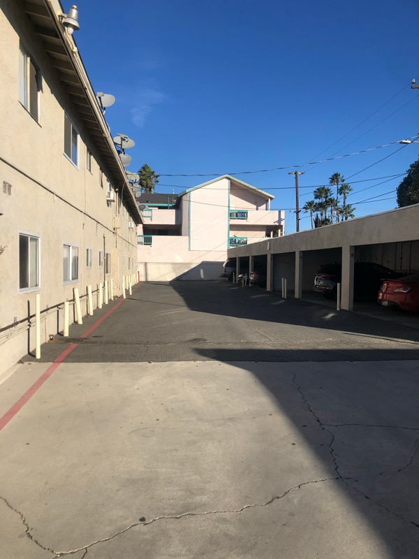 Foto del edificio - 530 N Anna Dr