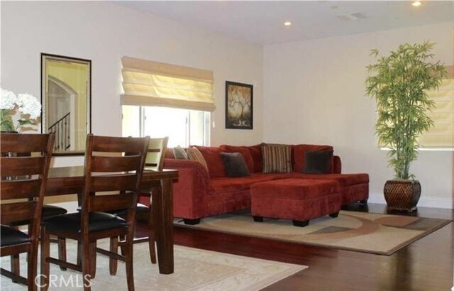 Foto del edificio - 507 Grove Pl