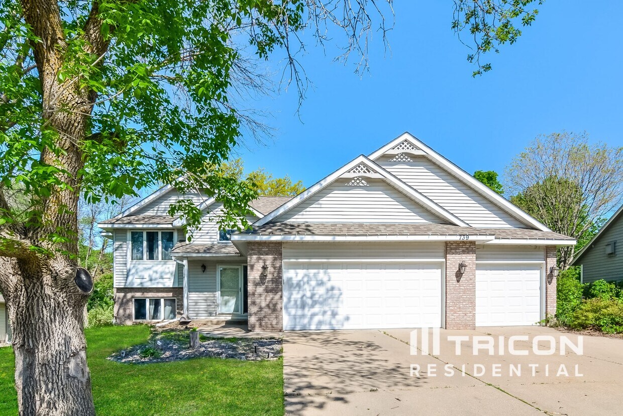 Foto principal - 739 Ashley Dr
