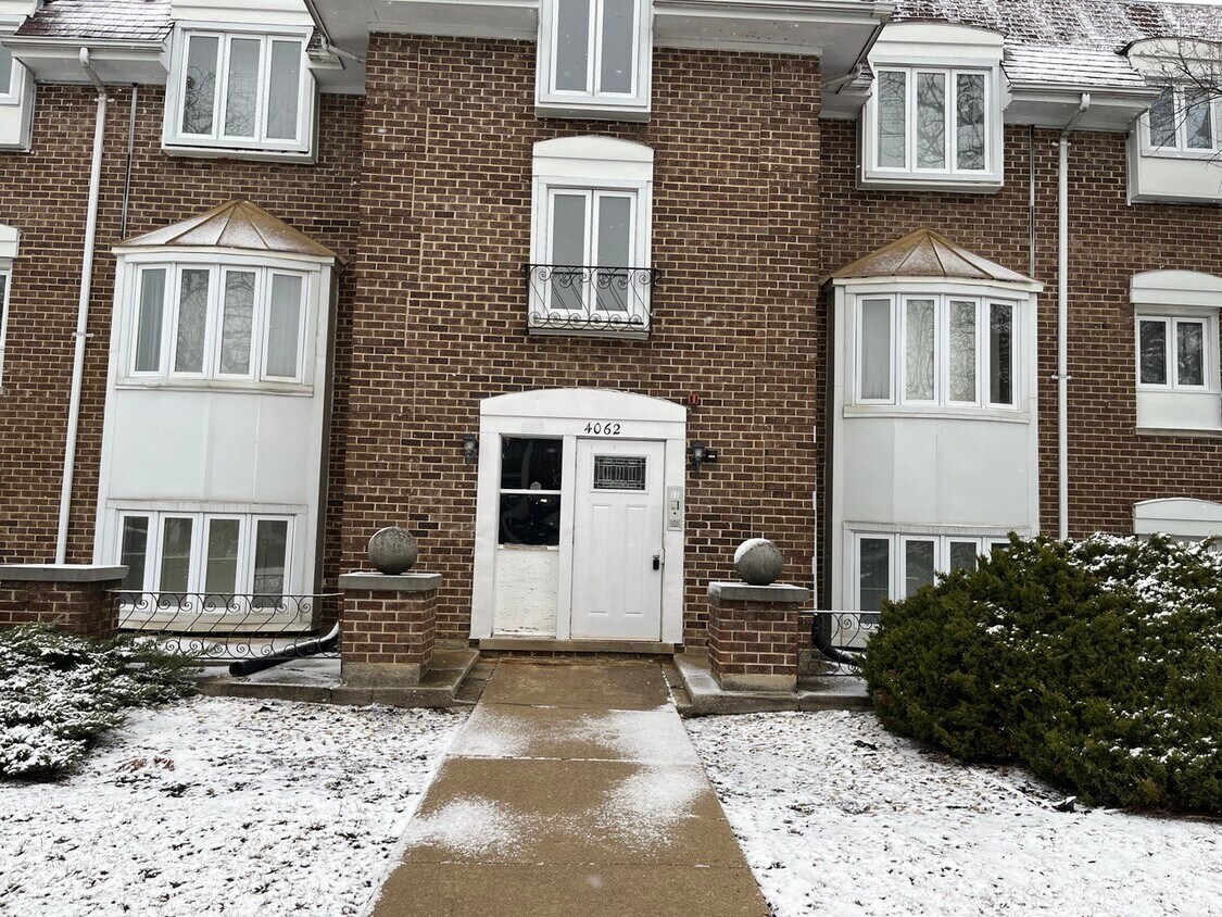 4062 Charleston Rd Unit 3W, Matteson, IL 60443 Condo for Rent in
