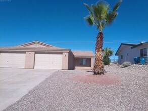 Building Photo - 830 San Dab Dr