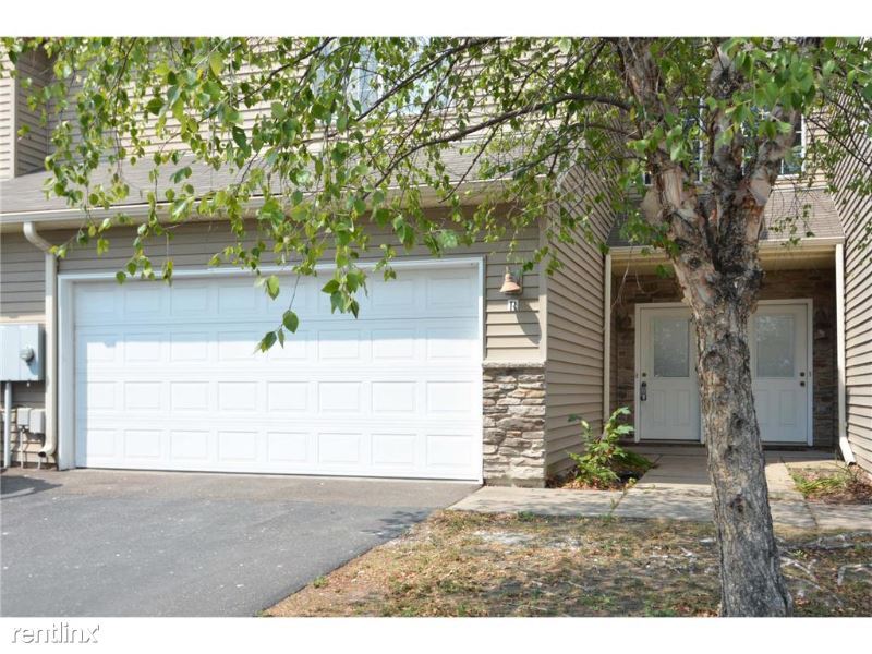 Primary Photo - 3 br, 3 bath Townhome - 191 Larpenteur Ave E
