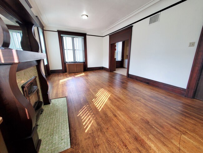 Foto del edificio - 900 Cedar Ave