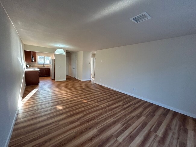 Building Photo - 55+ Age Restricted Community- 2 Bed/2 Bath Encinitas