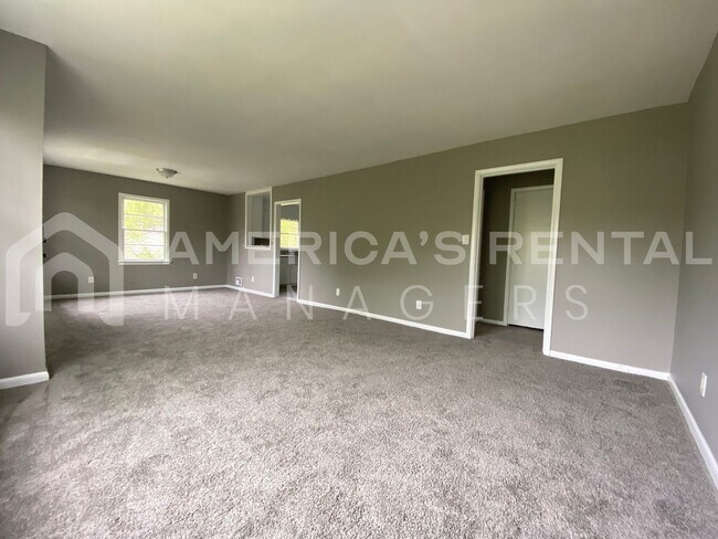 Building Photo - Home for Rent in Birmingham!!! Available t...