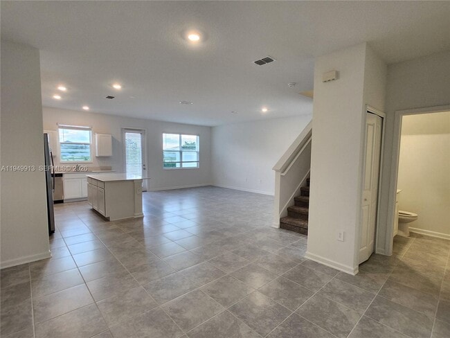 Building Photo - 108 Bogey Dr