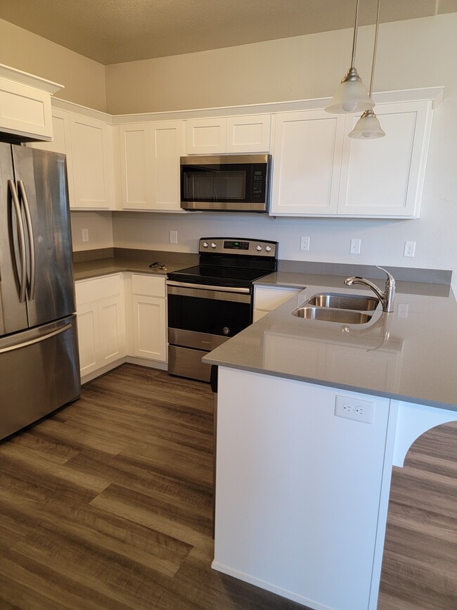 Building Photo - 4234 McKellen Dr