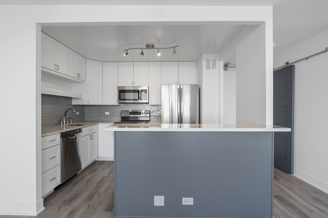 Foto del edificio - 5445 N Sheridan Rd