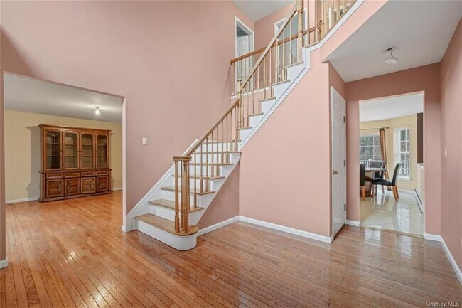Building Photo - 1252 NY-208