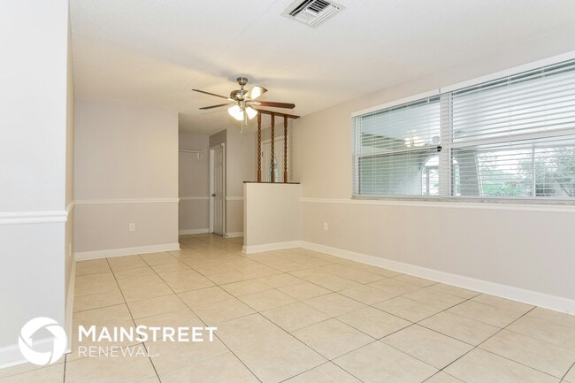 Foto del edificio - 8711 Sterling Ln