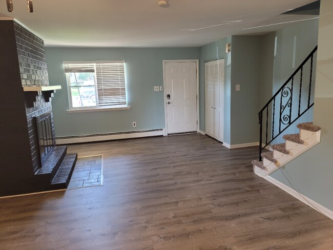 Foto del edificio - 2105 Walnut Ridge Dr