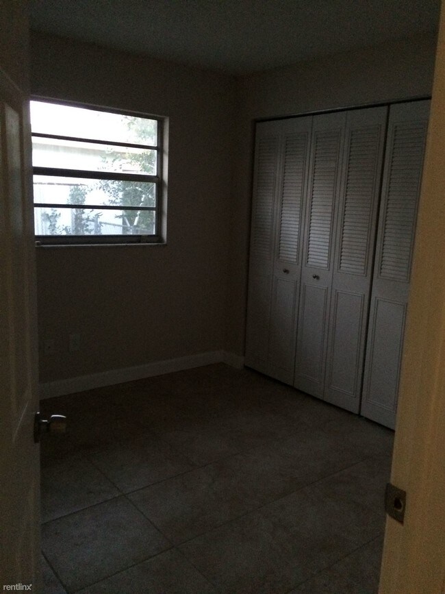 Foto del edificio - 2368 17th Ave SW