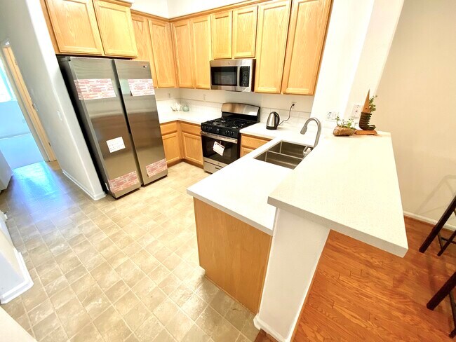 Building Photo - 326 Marina Way