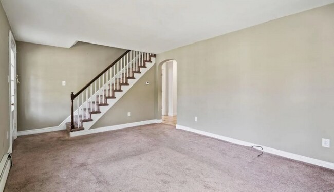 Building Photo - 309 Chestnut St