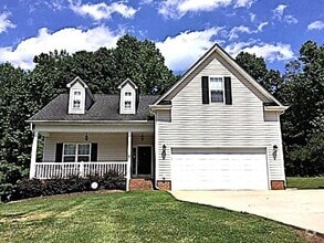 Building Photo - 4038 River Falls Dr