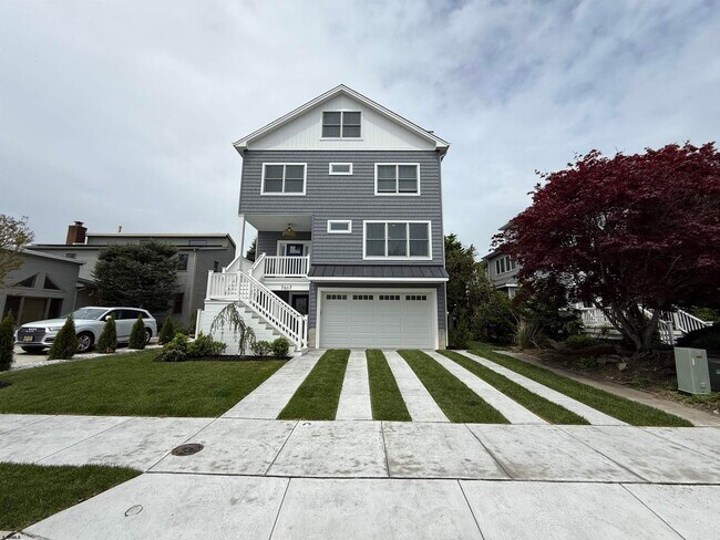 Building Photo - 7607 Burk Ave
