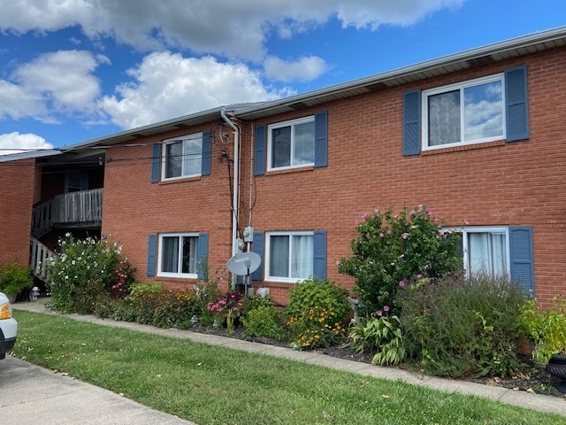 Building Photo - 819 Trustway Ct