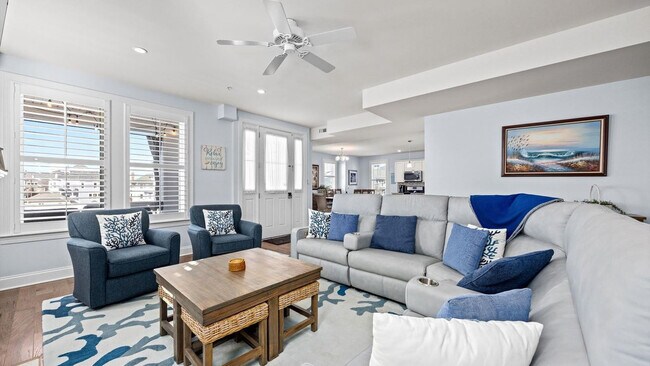 Foto del edificio - 701 E 8th St