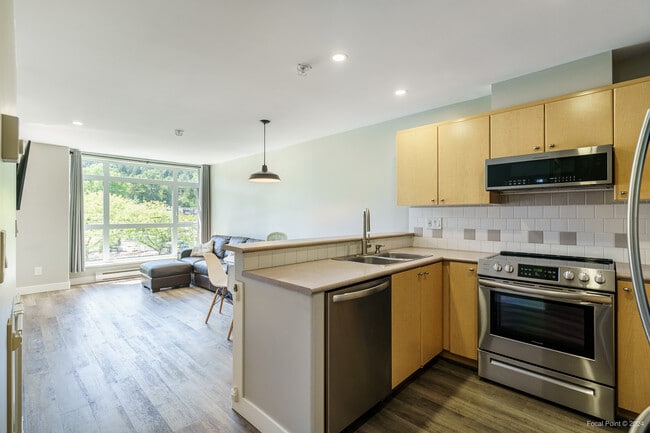 Photo du bâtiment - Charming, Pet-friendly 1-Bed, 1-Bath Unit ...