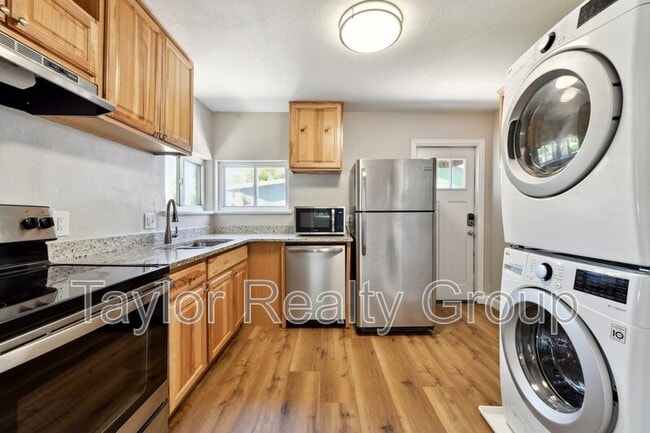 Foto del edificio - 1252 Xanthia St