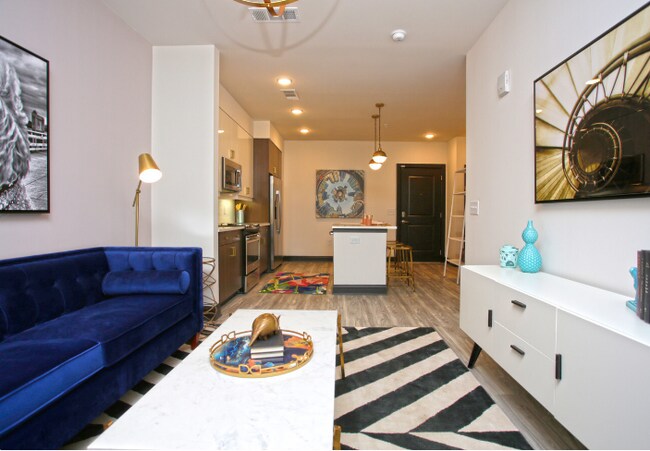 Foto del edificio - 800 Juniper St NE