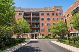 Building Photo - 2811 N Bell Ave